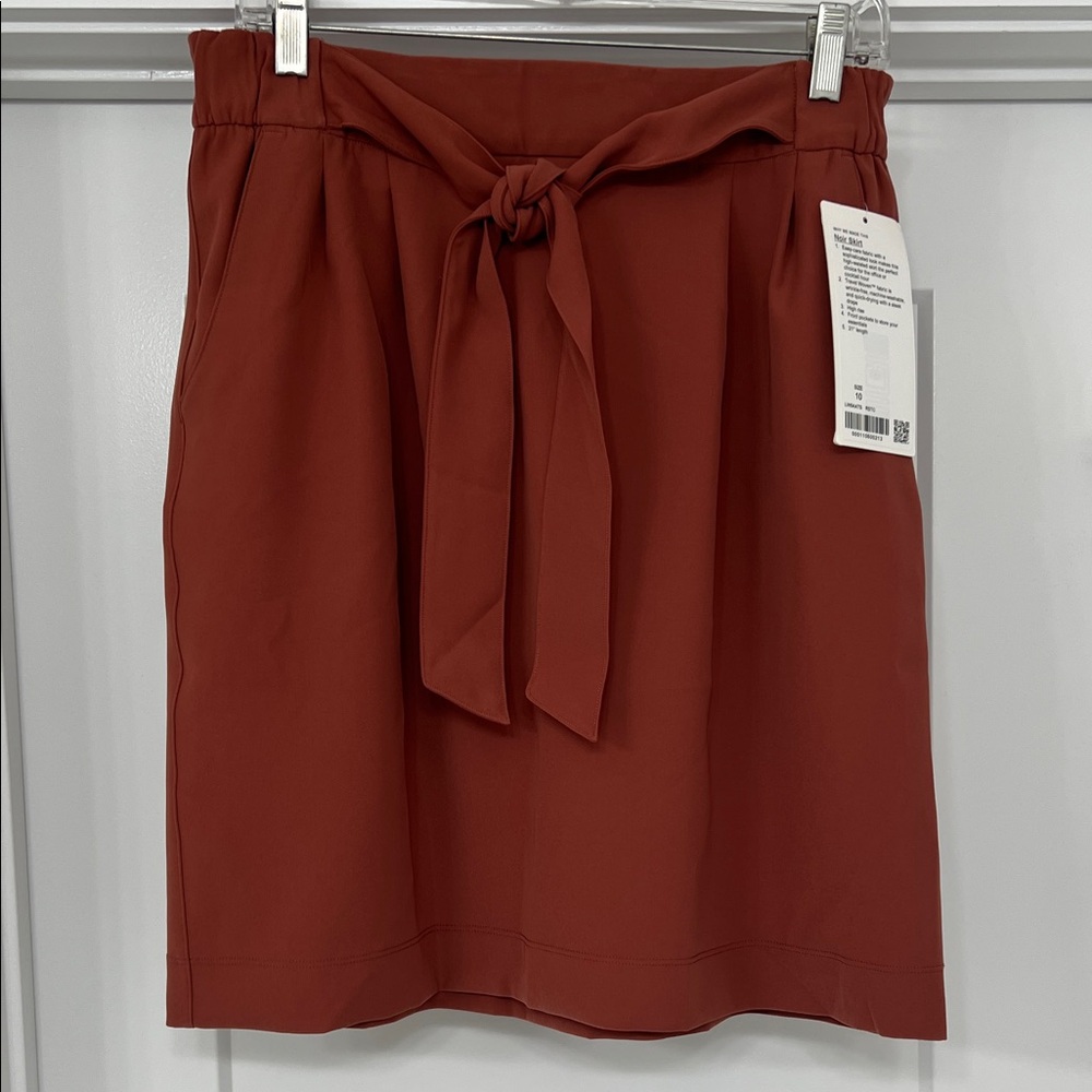 Lululemon Athletica Noir Skirt in Rustic Clay